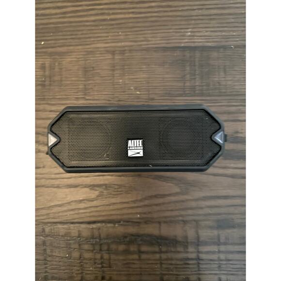 Altec Lansing HydraJolt IMW1200 Wireless Bluetooth Speaker - Picture 3 of 10